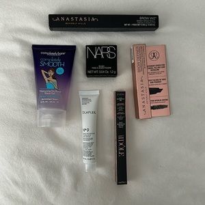 Random bundle skincare/makeup/hair